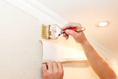 Pose de papier peint à Lagraulière — revêtements muraux et toiles de verre